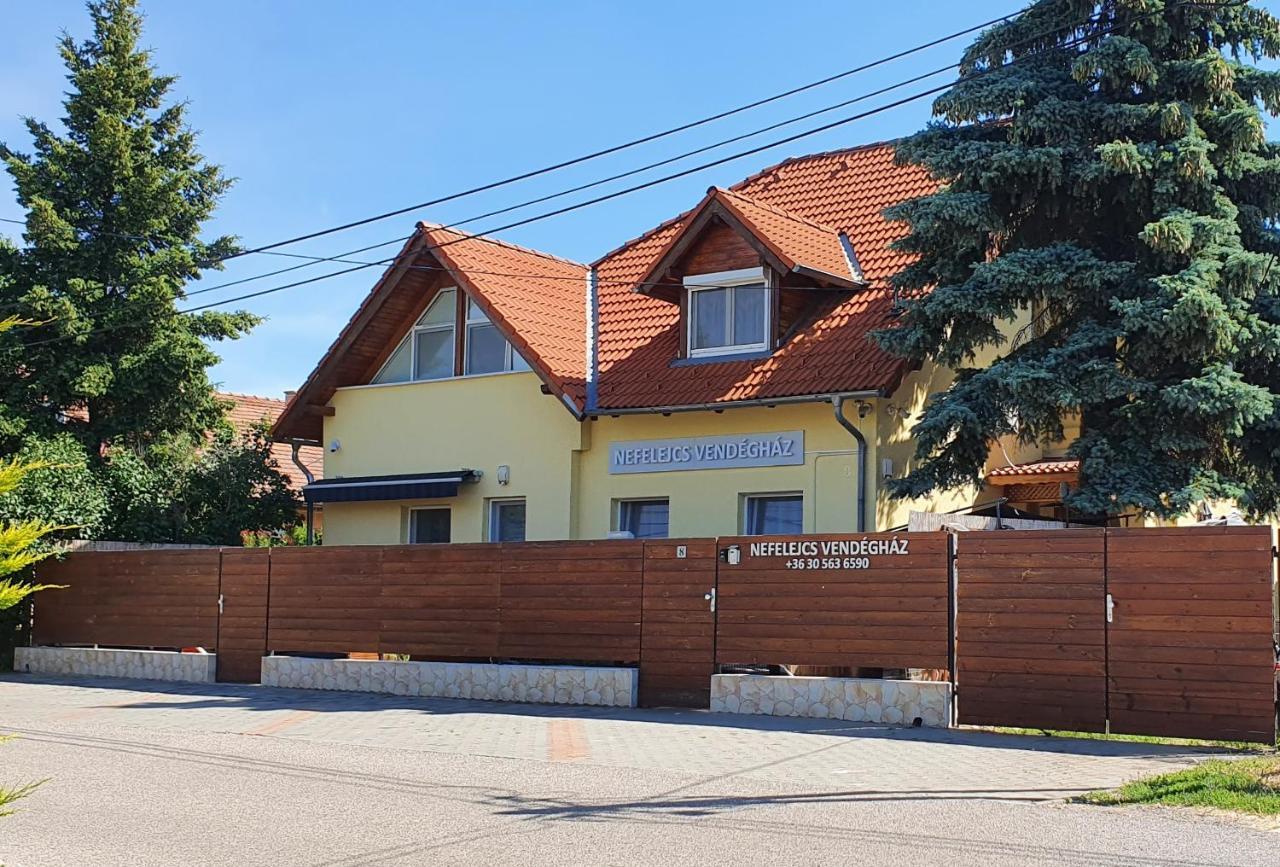 فندق Nefelejcs Vendeghaz Gödöllő المظهر الخارجي الصورة
